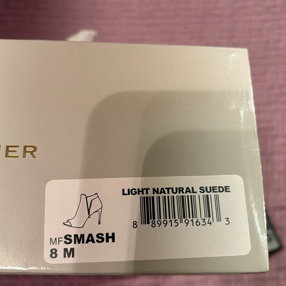 Peep toe booties - Picture 10 of 10